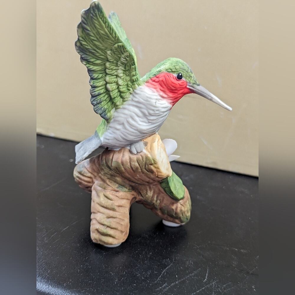 4" Porcelain Humming Bird Figurine